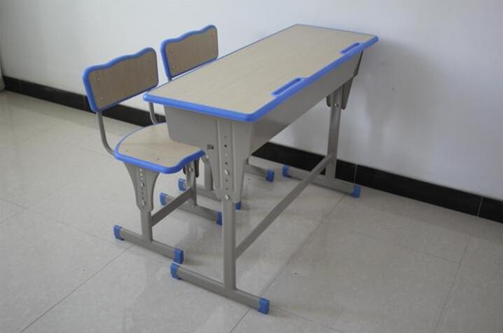 学生，为什么最好选用升降课桌椅？